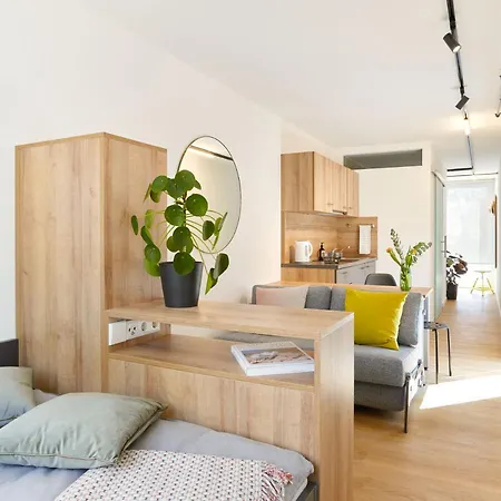 Modern ausgebauter Überseecontainer als Tiny House-2