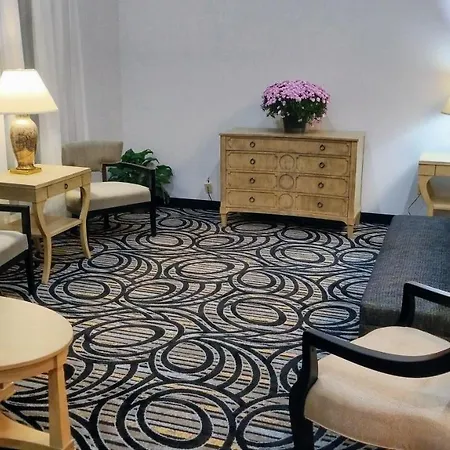 Bel-Aire Hotel Lake Erie-3