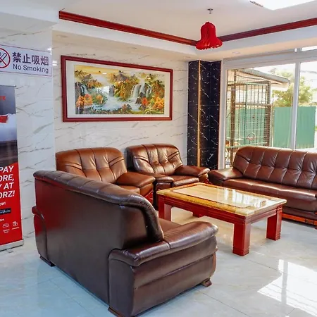 Reddoorz Plus Near Camella La Brisa Lapulapu-3