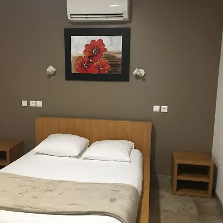 Hotel De La Gare-3