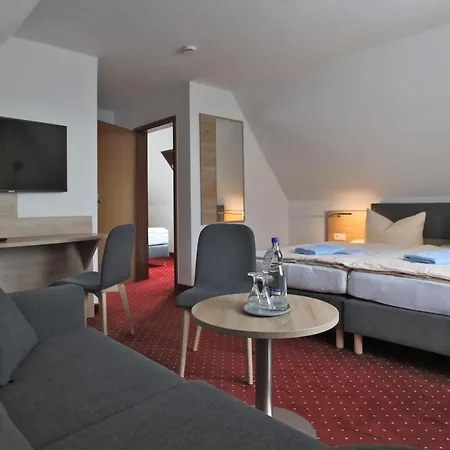 Hotel Am Wasser-2