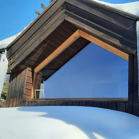 La Sauvagine B&B Skis aux pieds-3