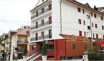 Hotel Dina'S-2