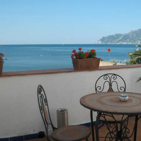 Beach Hotel 14Leoni B&B-3