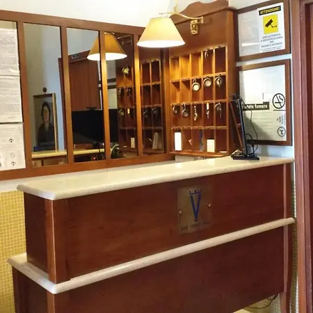 Hotel Vittorio Veneto-3