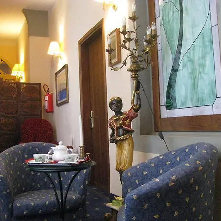 Hotel Enza-2