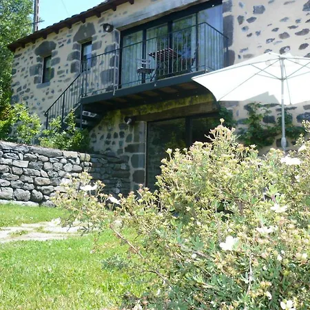 Aux Caprices d'Aubrac-2