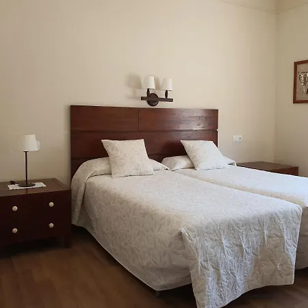 Hostal Canigó-2