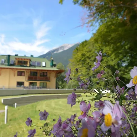 Villa Buchenhain-3