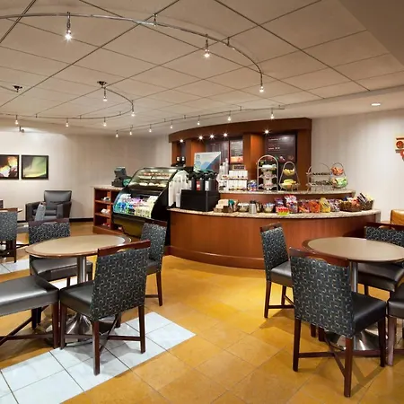 Sheraton Cleveland Airport Hotel-2