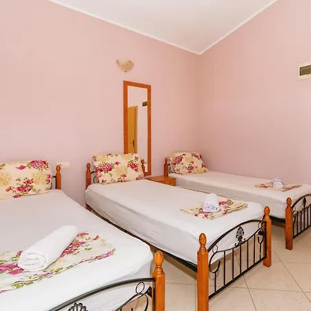 Guest House Edita-2