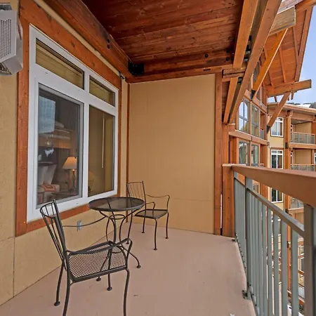 Schweitzer Mountain Resort White Pine Lodge-2