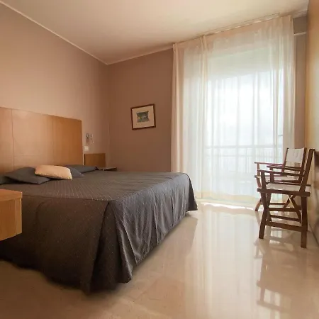 Hotel Tirreno-2