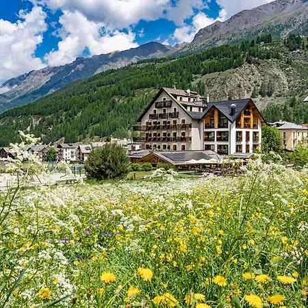 Hotel Sant'Orso - Mountain Lodge & Spa-2