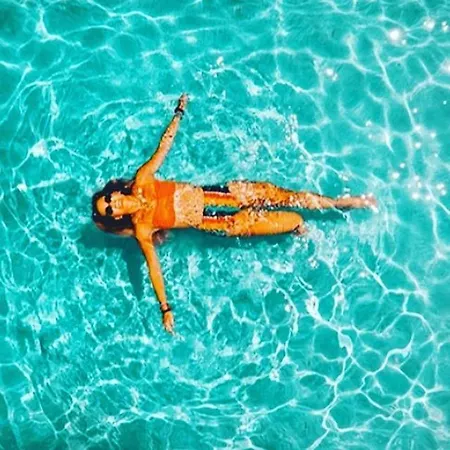 Suite Royale- SPA - Jacuzzi - Sauna - Massage - 2 Double Rooms - 4 SAISONS - Piscine Chauffée Toute l'année - POOL VIEW - Heated POOL -800m City Centre-3