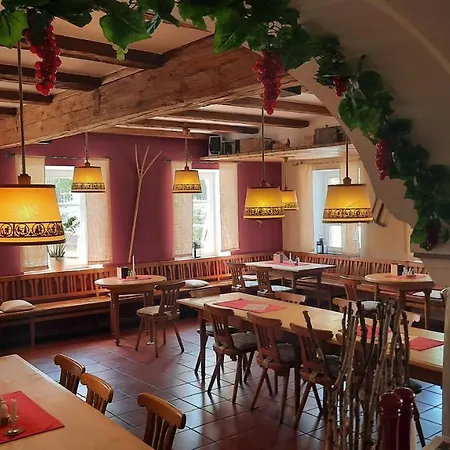 Der Heurige im Gasthaus zum Löwen-3