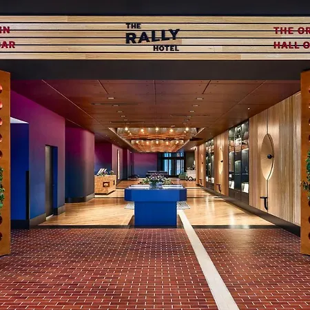 The Rally Hotel At Mcgregor Square-3