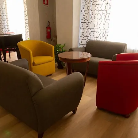 Wave Hotel-2