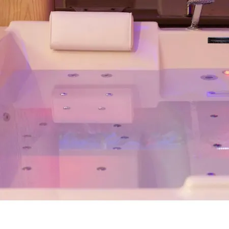 Spa Privatif Sauna Jaccuzi-3