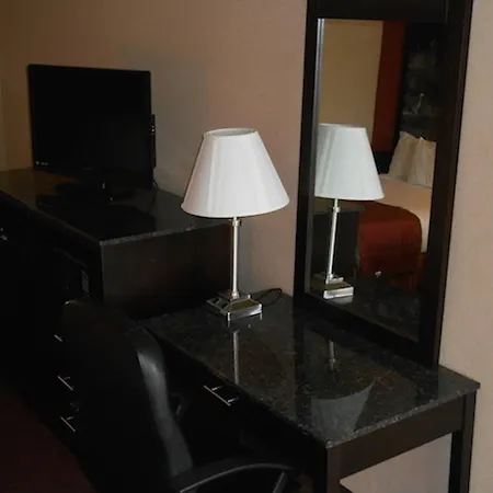 Ameristay Inn St Joseph-3
