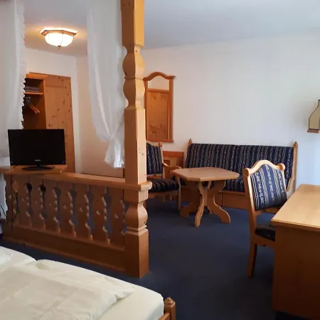 Hotel - Gasthof Spessarttor&Hotel Bergwiesen - Zimmer mit Balkon-2