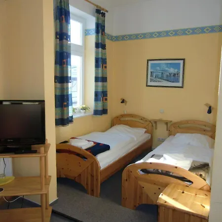 Pension Haus Edelweiß-3