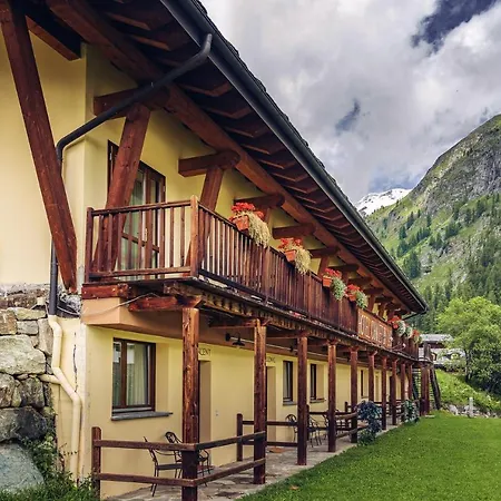Chalet Du Lys Hotel & Spa-2