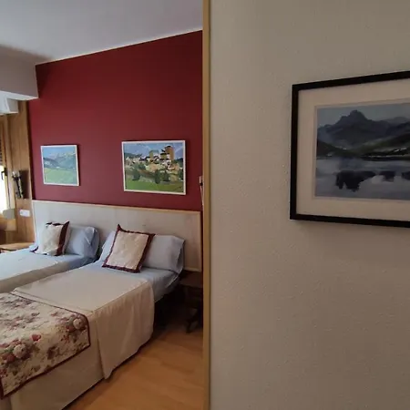 Hostal Escartín-3