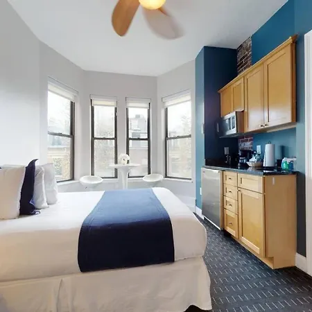 Centrally Located Studio In The Southend, #25-2