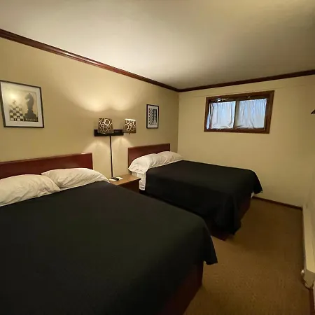 Highland Court Motel-3