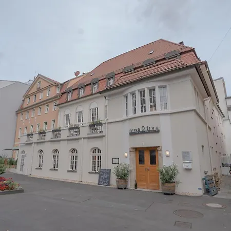 Nineofive Hotel-2