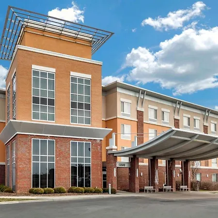 Wyndham Noblesville-2