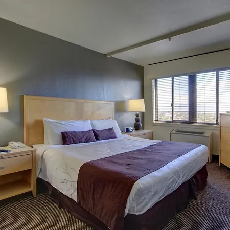 Inlet Tower Hotel & Suites-2