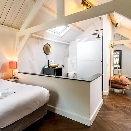 Boutique Hotel Eleanor-3