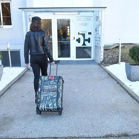 Motel55 - nettes Hotel mit Self Check-In in Villach, Warmbad-2