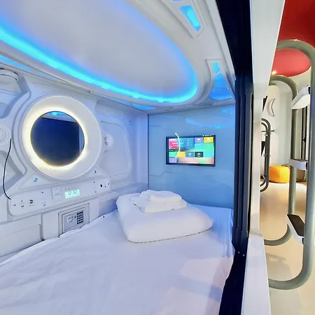 Atypicap Capsule Hostel-2