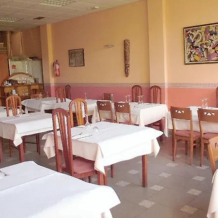 Hostal CC-3