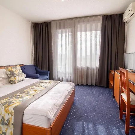 Hotel Novi Zagreb-3
