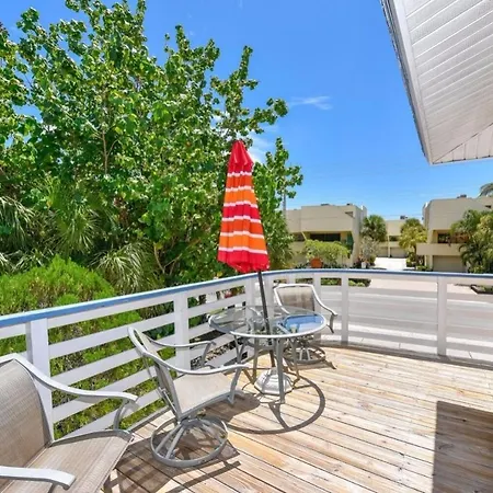 Banana Cabana By Beachside Management-2