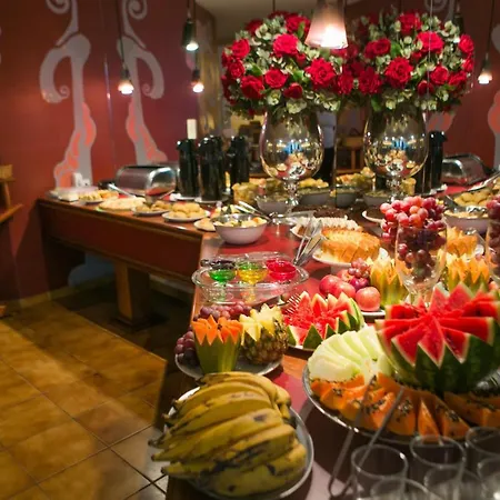 Serranos Park Hotel-3