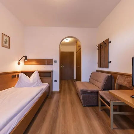 Hotel Fines-3