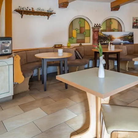 Hotel Garni Jägerhof-3