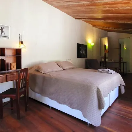 Guest House & Art Gallery-2