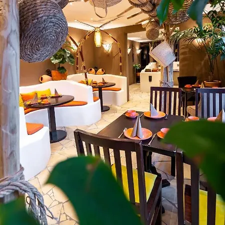 Hotel Luina Beach-3