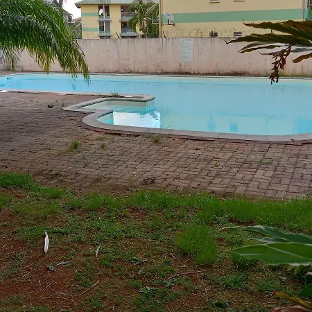 Magnifique T2 meublé avec piscine-2