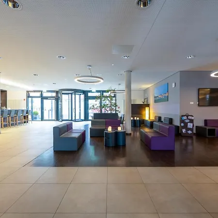 Messe & Airport Hotel Stuttgart-3