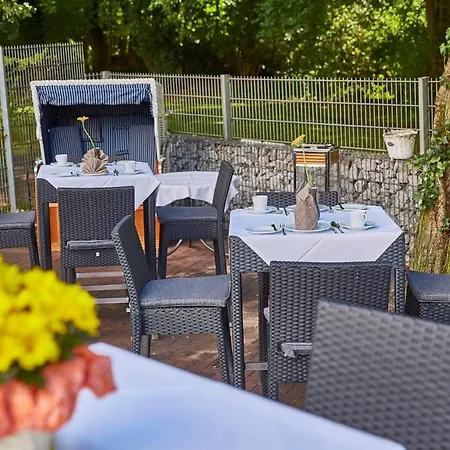 Neues Parkhotel-3