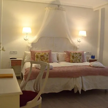 Ares Hotel-2