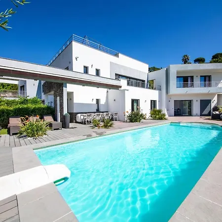 Villa Louancelie B&B-3
