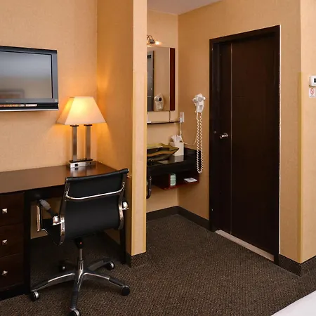 Baltimore Plaza Hotel-3